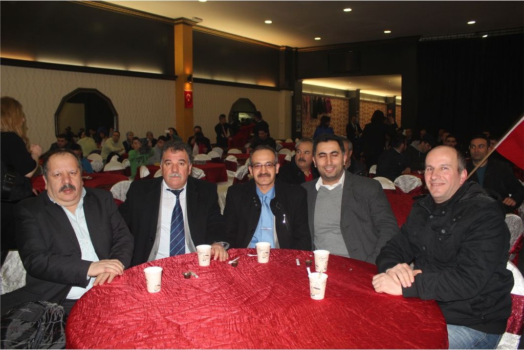 ÜLKÜCÜLER SANATÇILARIYLA COŞTU