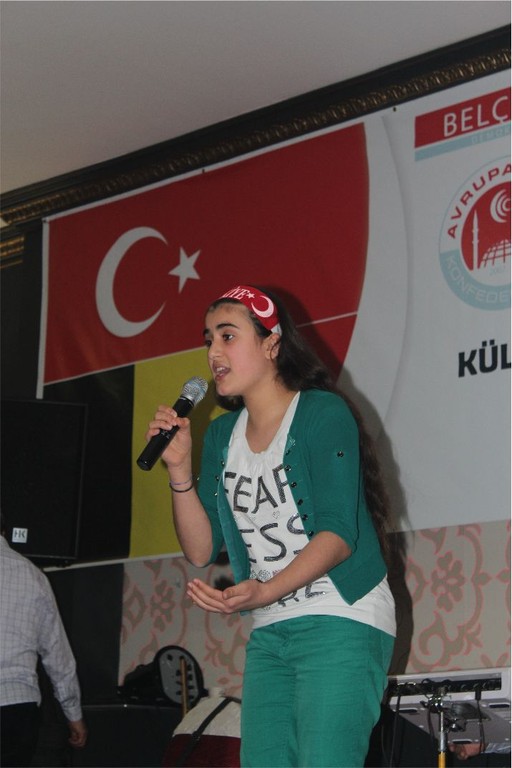 ÜLKÜCÜLER SANATÇILARIYLA COŞTU