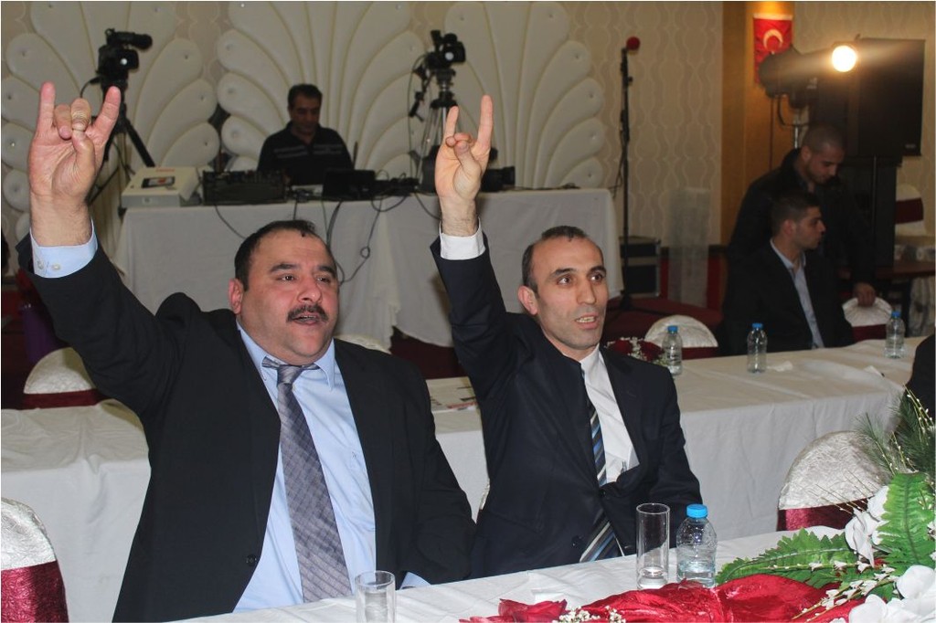 ÜLKÜCÜLER SANATÇILARIYLA COŞTU
