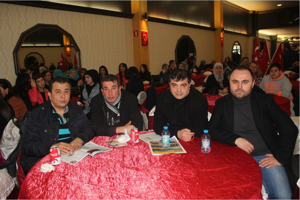 ÜLKÜCÜLER SANATÇILARIYLA COŞTU