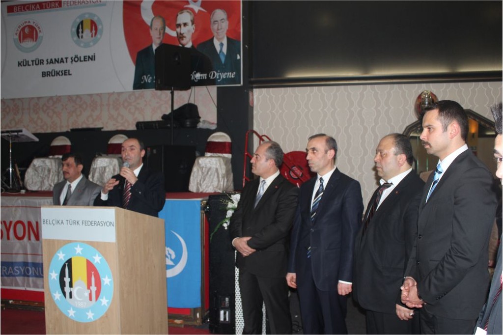 ÜLKÜCÜLER SANATÇILARIYLA COŞTU
