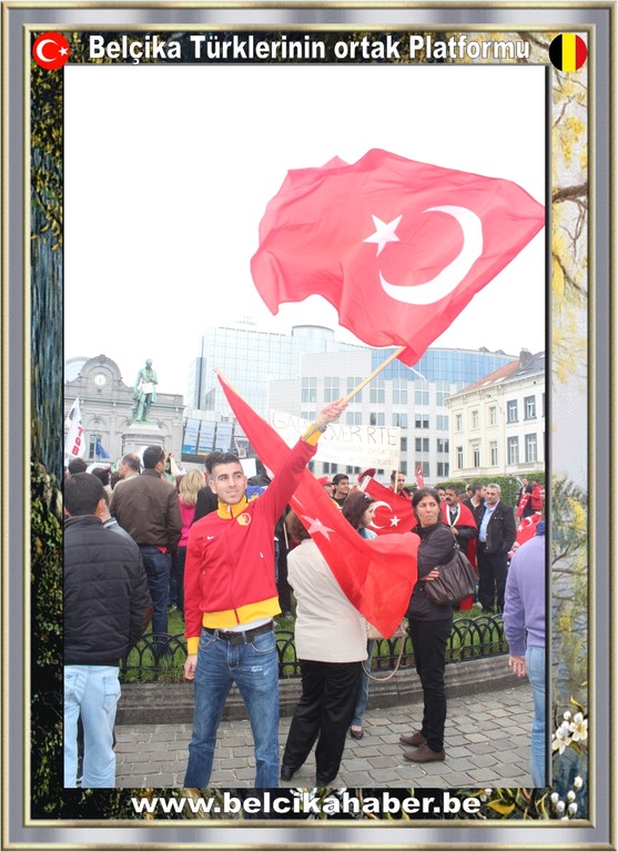 GEZİ PARKI OLAYLARI AVRUPA'NIN KALBİNDE DE PROTESTO EDİLDİ