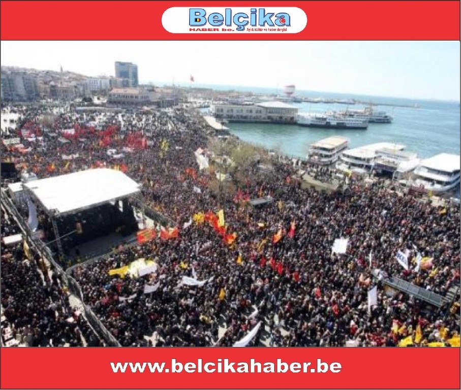 YÜZBİNLERCE ALEVİ 'EŞİT VATANDAŞLIK HAKKI İSTEDİ'