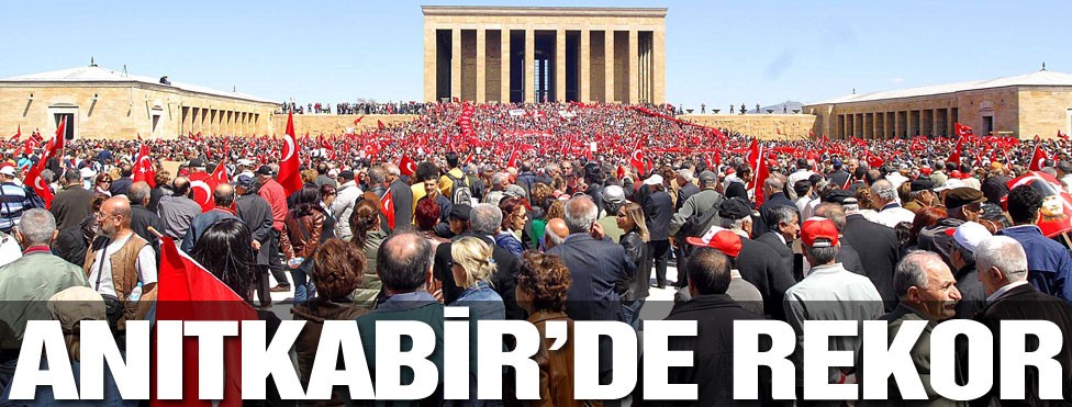 Anıtkabir’de rekor ziyaretçi