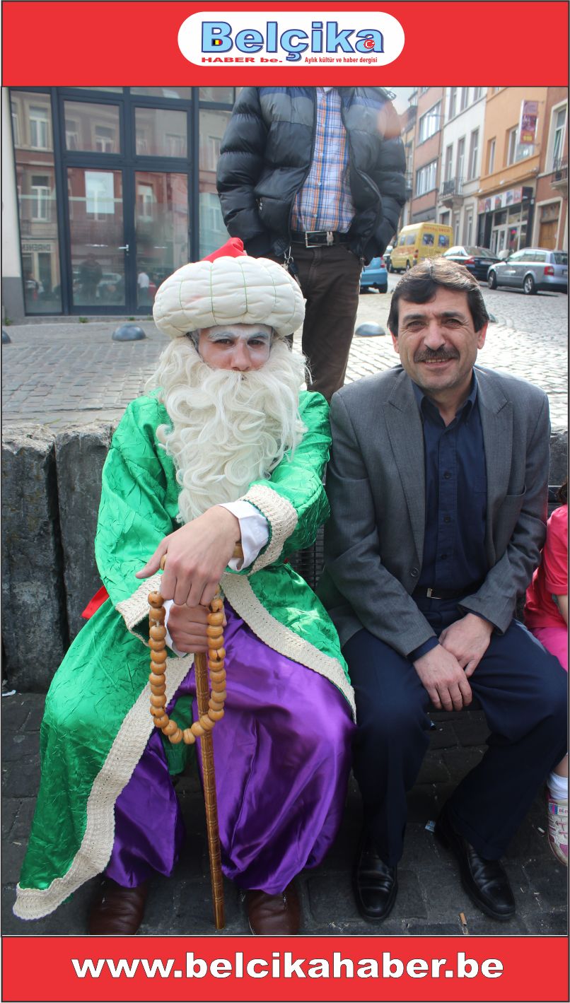HEYKELİ YENİLEME SÖZÜ VEREREK SEÇİM KAMPANYASINA BAŞLADILAR