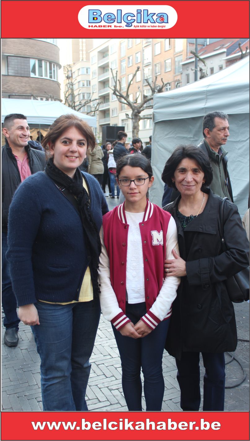 SAINT JOSSE MAHALLE FESTİVALİNDE FUNDA İLE COŞTULAR
