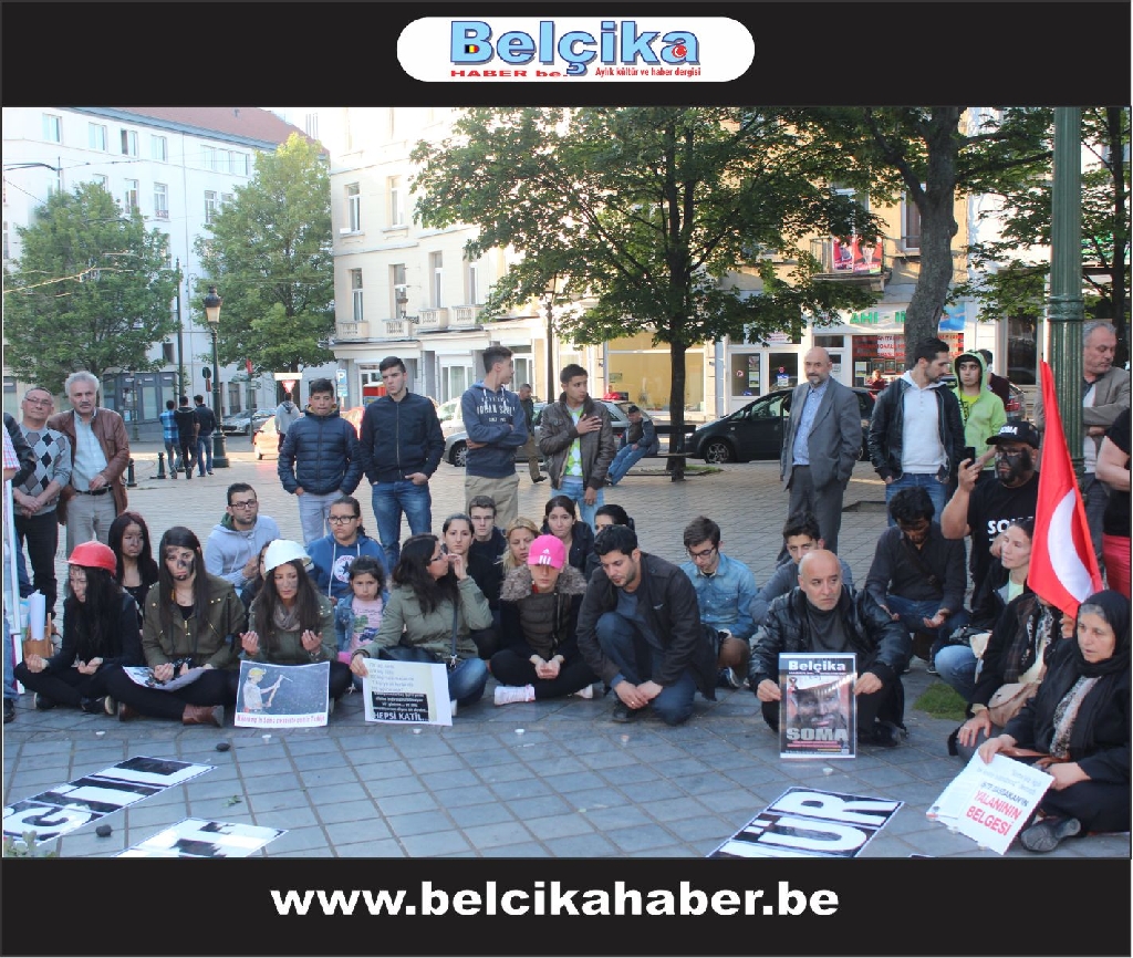 Brüksel'de Soma şehitleri için sessiz eylem yaptılar
