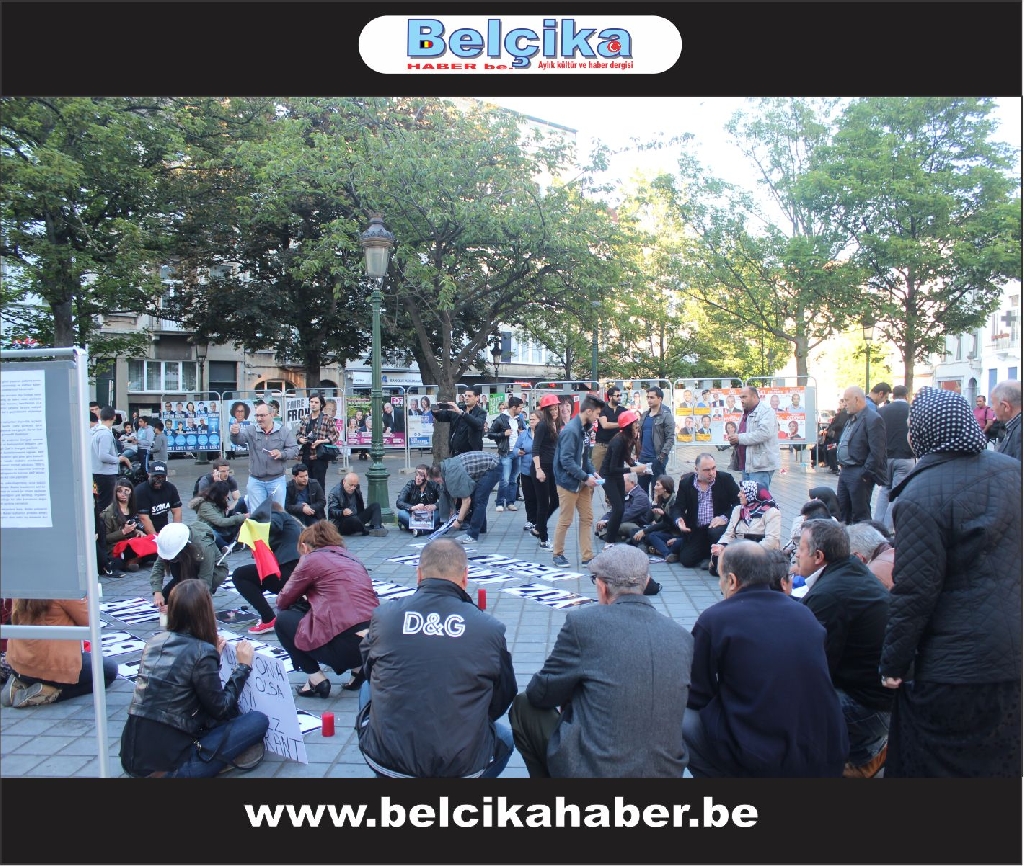 Brüksel'de Soma şehitleri için sessiz eylem yaptılar