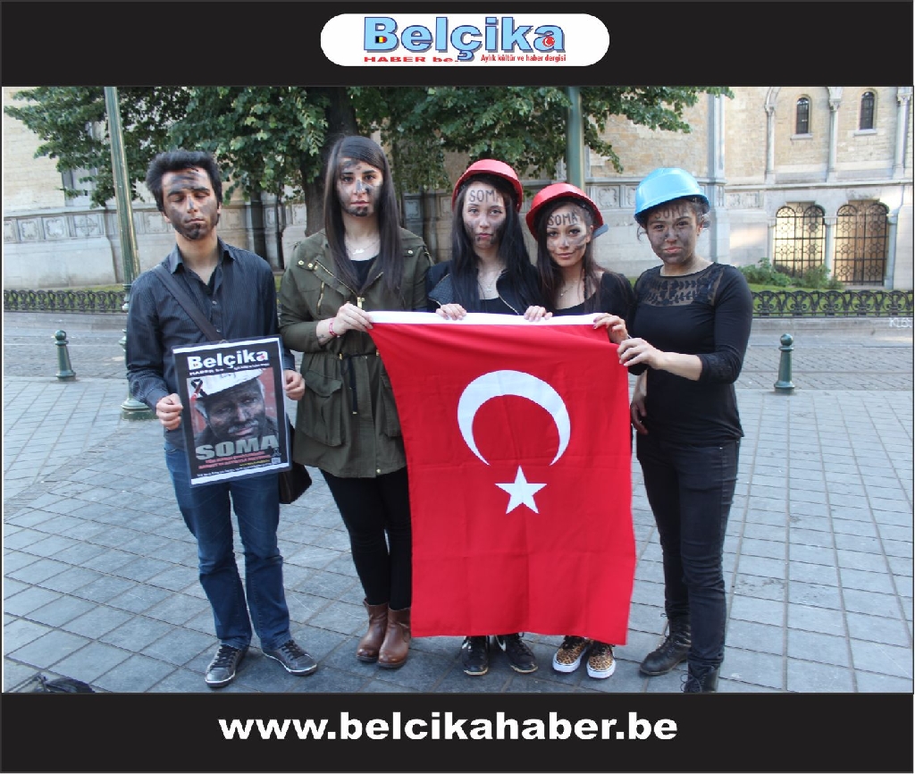 Brüksel'de Soma şehitleri için sessiz eylem yaptılar