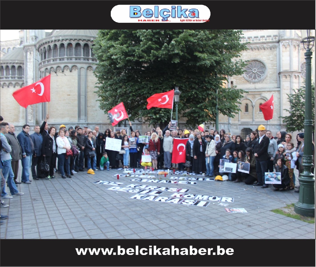 Brüksel'de Soma şehitleri için sessiz eylem yaptılar