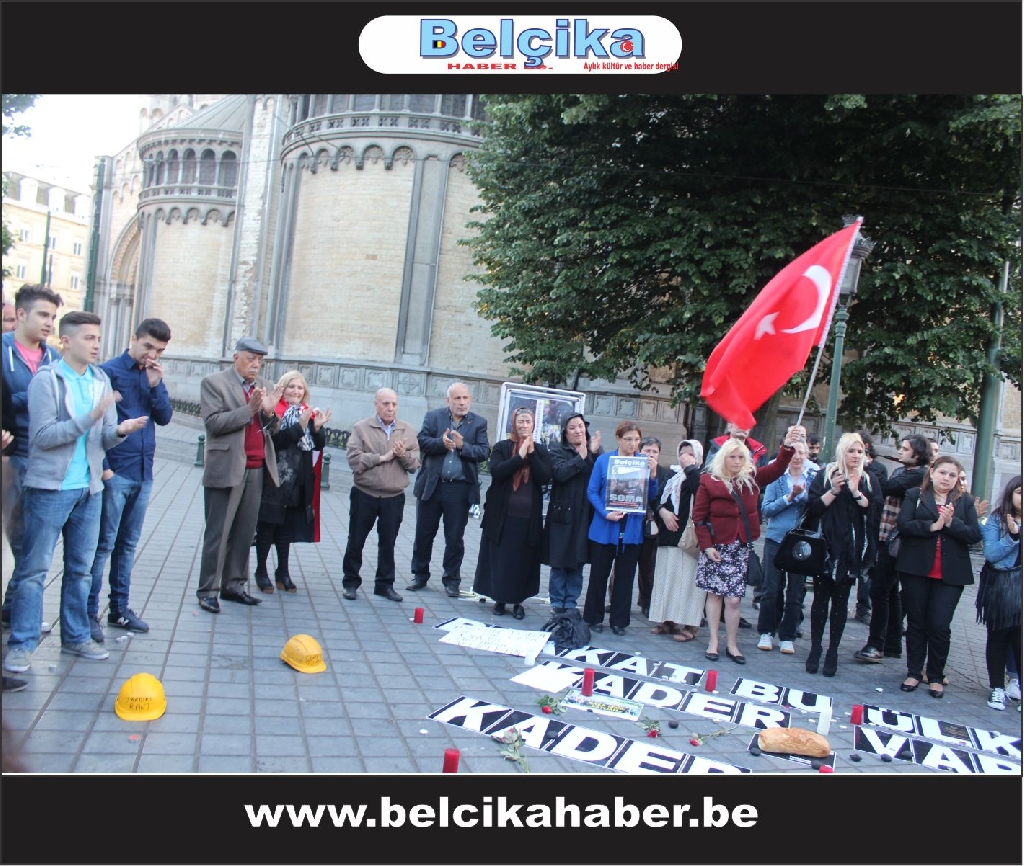 Brüksel'de Soma şehitleri için sessiz eylem yaptılar