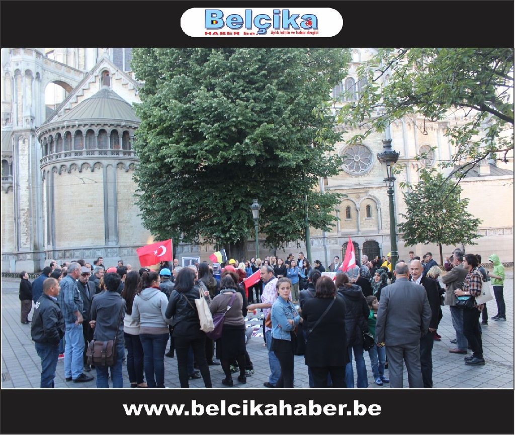 Brüksel'de Soma şehitleri için sessiz eylem yaptılar