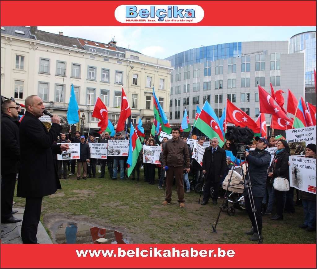 'AB'NİN KALBİNDE VE ERMENİSTAN BÜYÜKELÇİLİĞİ' ÖNÜNDE GÖRKEMLİ BİR PROTESTO GERÇEKLEŞTİRİLDİLER