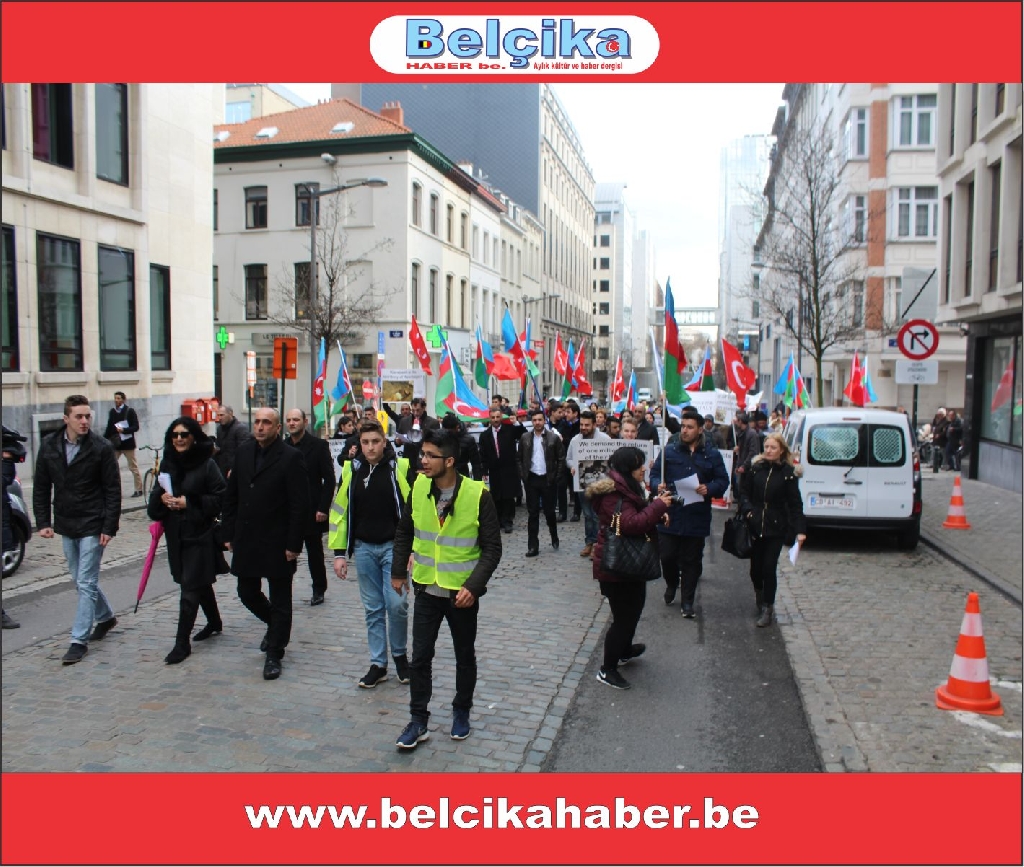 'AB'NİN KALBİNDE VE ERMENİSTAN BÜYÜKELÇİLİĞİ' ÖNÜNDE GÖRKEMLİ BİR PROTESTO GERÇEKLEŞTİRİLDİLER