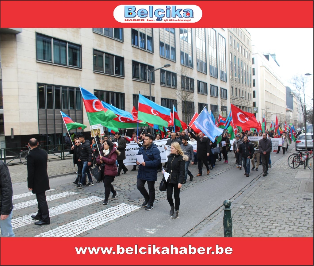 'AB'NİN KALBİNDE VE ERMENİSTAN BÜYÜKELÇİLİĞİ' ÖNÜNDE GÖRKEMLİ BİR PROTESTO GERÇEKLEŞTİRİLDİLER