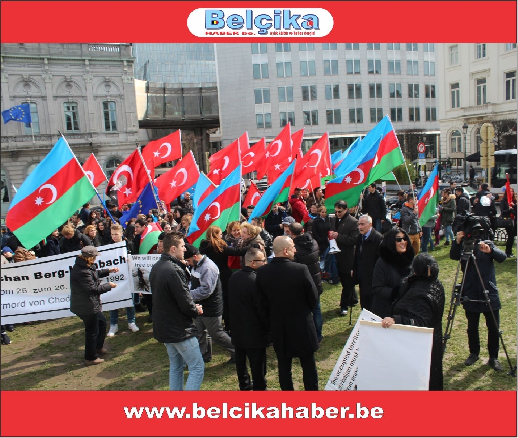 'AB'NİN KALBİNDE VE ERMENİSTAN BÜYÜKELÇİLİĞİ' ÖNÜNDE GÖRKEMLİ BİR PROTESTO GERÇEKLEŞTİRİLDİLER