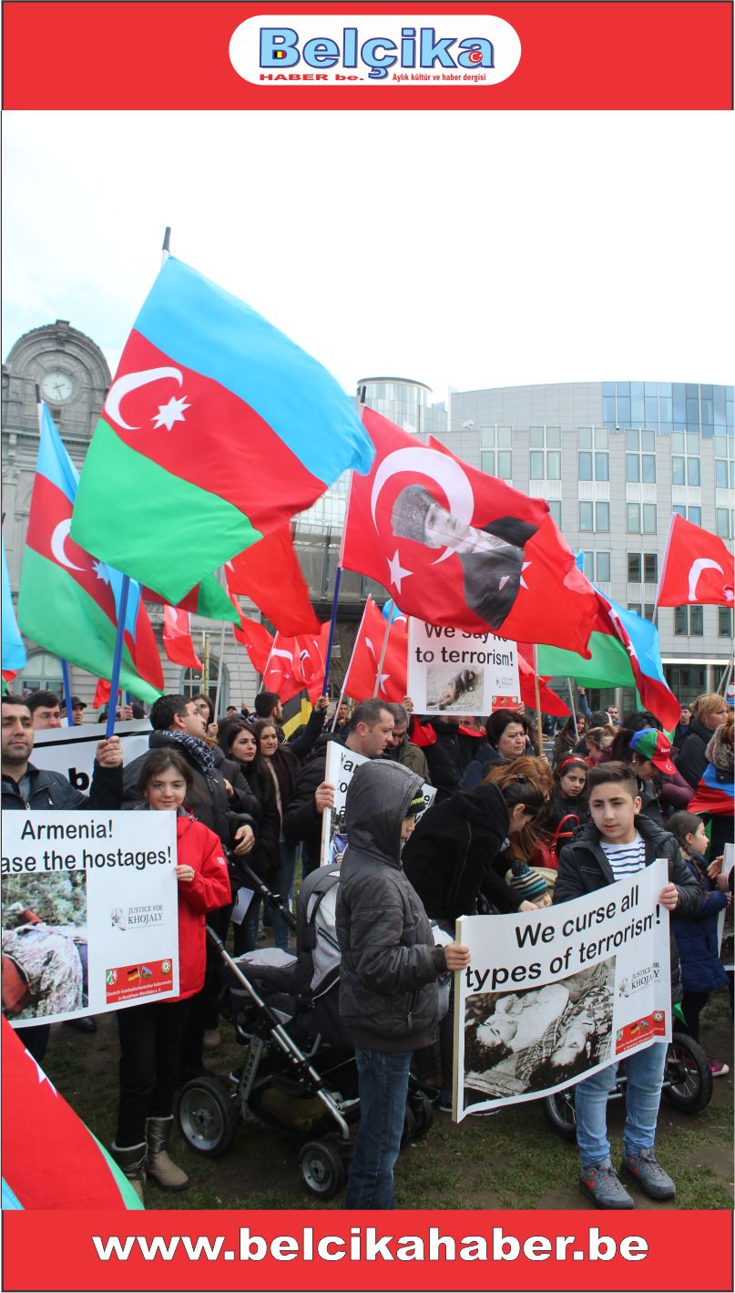 'AB'NİN KALBİNDE VE ERMENİSTAN BÜYÜKELÇİLİĞİ' ÖNÜNDE GÖRKEMLİ BİR PROTESTO GERÇEKLEŞTİRİLDİLER