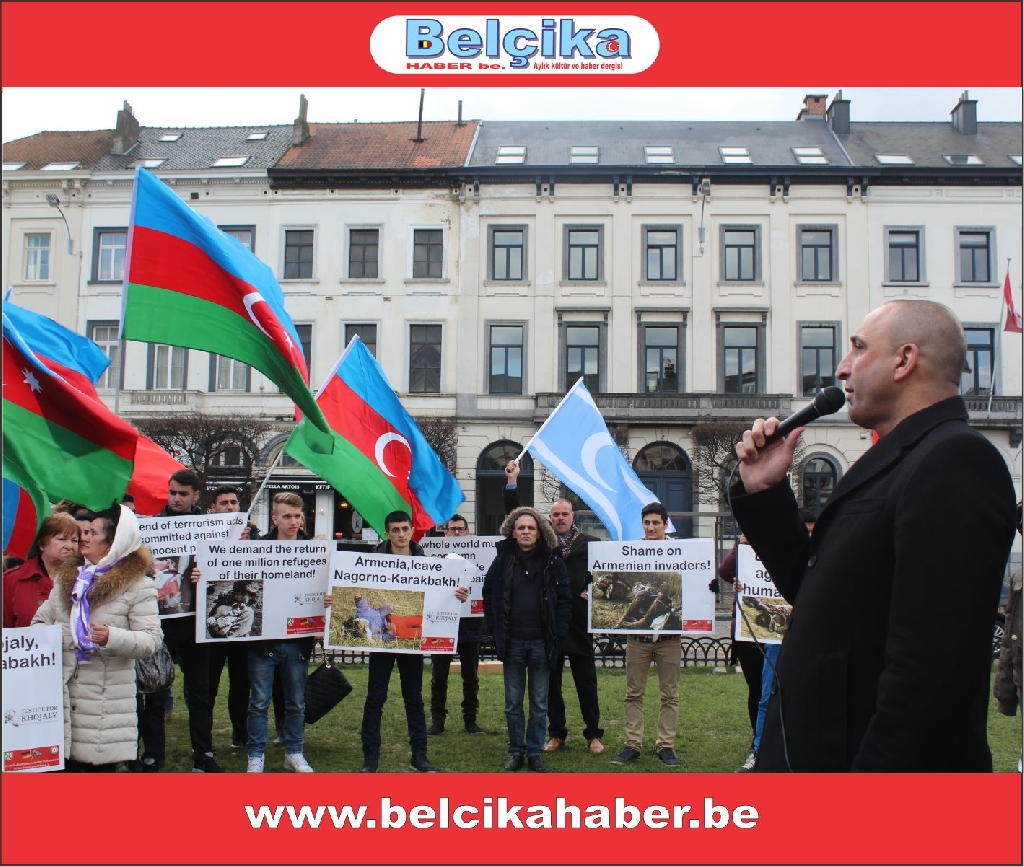 'AB'NİN KALBİNDE VE ERMENİSTAN BÜYÜKELÇİLİĞİ' ÖNÜNDE GÖRKEMLİ BİR PROTESTO GERÇEKLEŞTİRİLDİLER