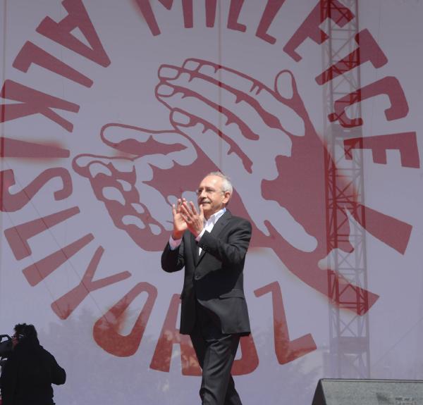 KILIÇDAROĞLU 25 NİSAN'DA AVRUPALI TÜRKLERLE BULUŞACAK