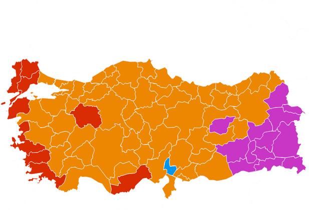 2015 Genel Seçim sonuçlarının netleşmesinin ardından AKP tek başına iktidar olamadı.