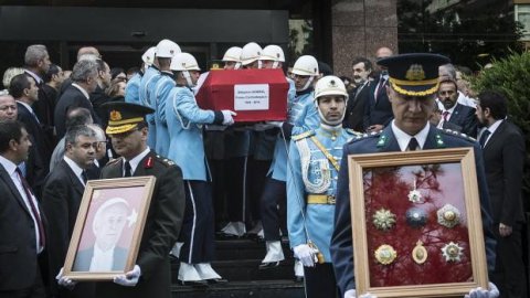 Ankara'da Demirel'e veda
