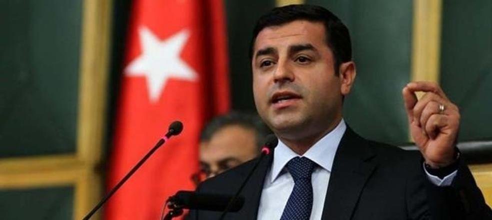 Demirtaş bu çağrıyı ilk kez yaptı: PKK kesinlikle silah bırakmalıdır