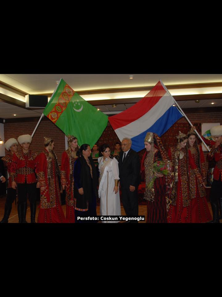 TÜRKMENİSTAN’IN ‘BAĞIMSIZLIK GÜNÜ’ HOLLANDA WEERT ŞEHRİNDE DE KUTLANDI