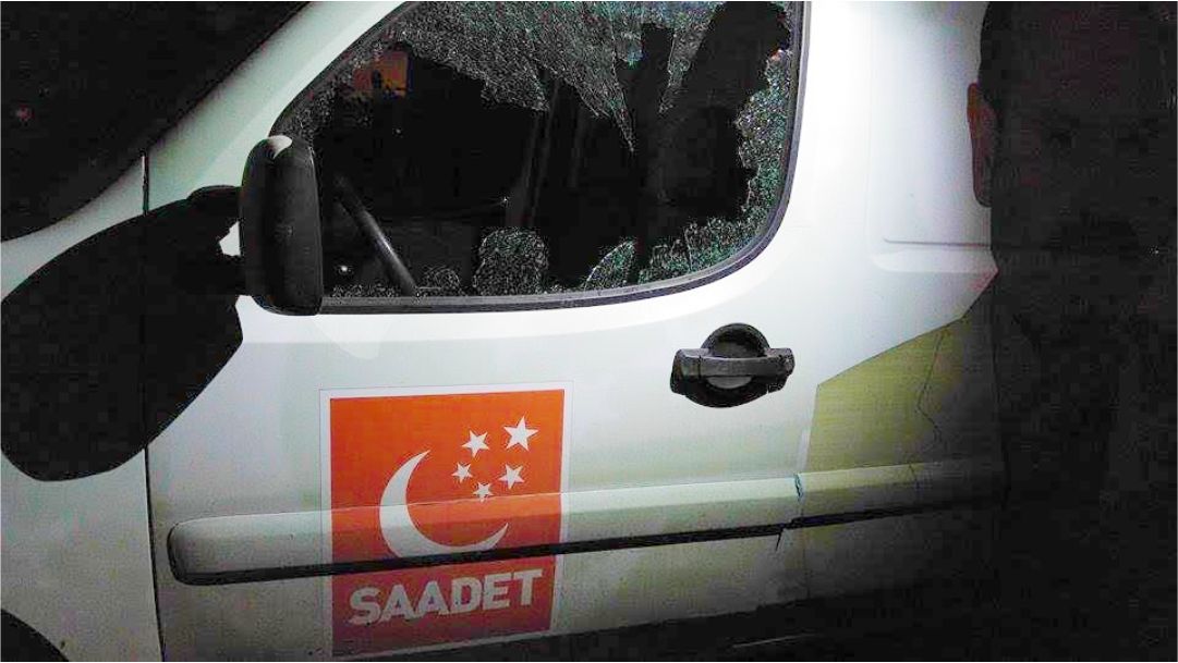 ANKARA’DA DÜZENLENEN SALDIRI SONUCU MADDİ HASAR MEYDANA GELDİ… SAADET PARTİSİ’NE SALDIRI