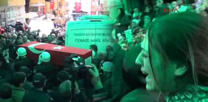 TÜRK HALKI HERGÜN ŞEHİT KALDIRMAKTAN YORULDU. BİTSİN ARTIK BU ACI
