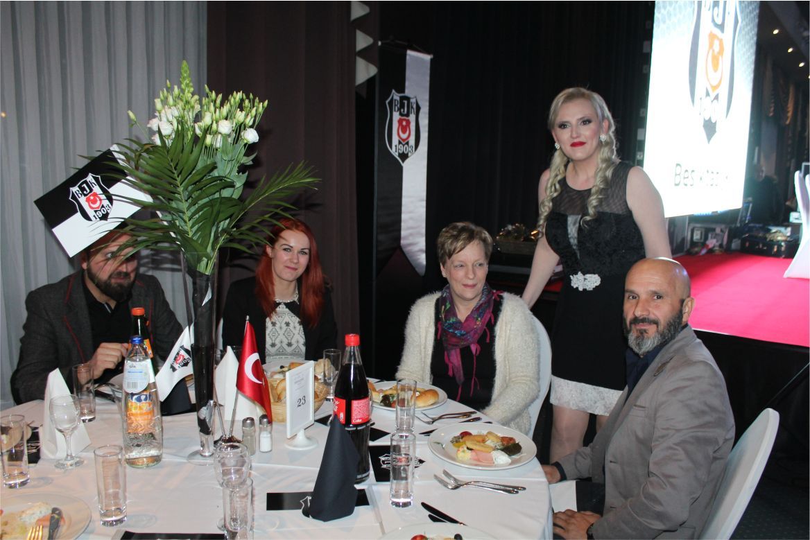 BELÇİKA BJK KARAKATALLAR DERNEĞİ DAYANIŞMA GECESİNE BÜYÜK İLGİ VARDI