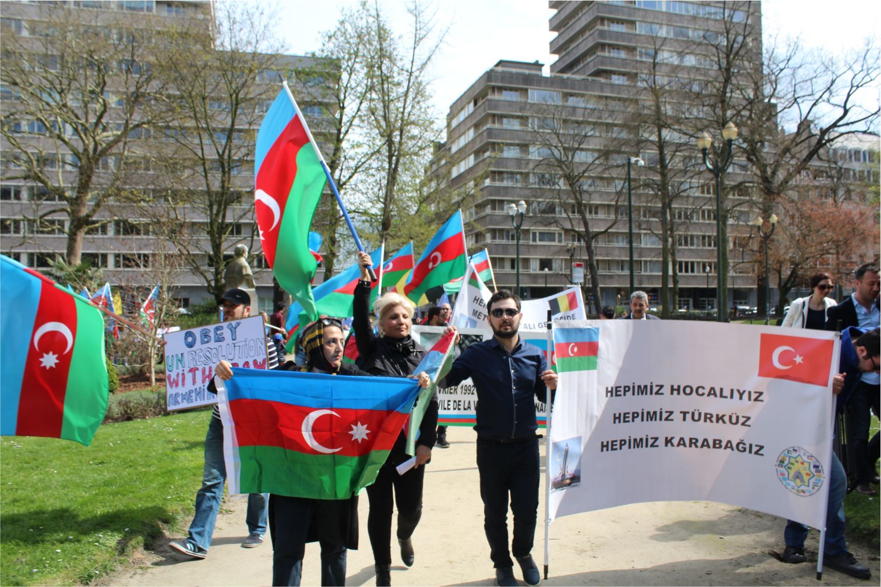 IRKÇI ERMENİLERİN TAHRİKLERİNE KAPILMADAN â€˜KARABAĞ İŞGALİâ€™Nİ PROTESTO ETTİLER