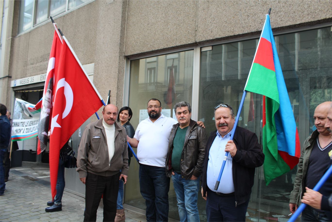 IRKÇI ERMENİLERİN TAHRİKLERİNE KAPILMADAN â€˜KARABAĞ İŞGALİâ€™Nİ PROTESTO ETTİLER