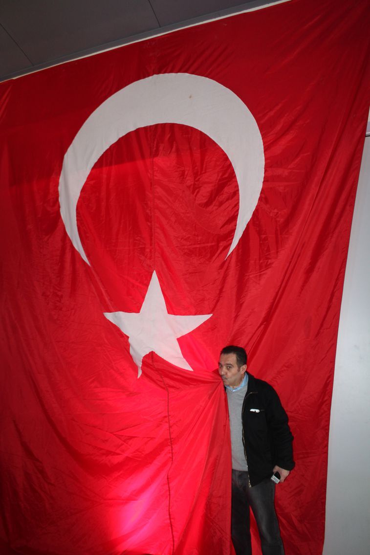 BELÇİKALI FENERBAHÇELİLERDEN TAKIMLARINA BÜYÜK DESTEK