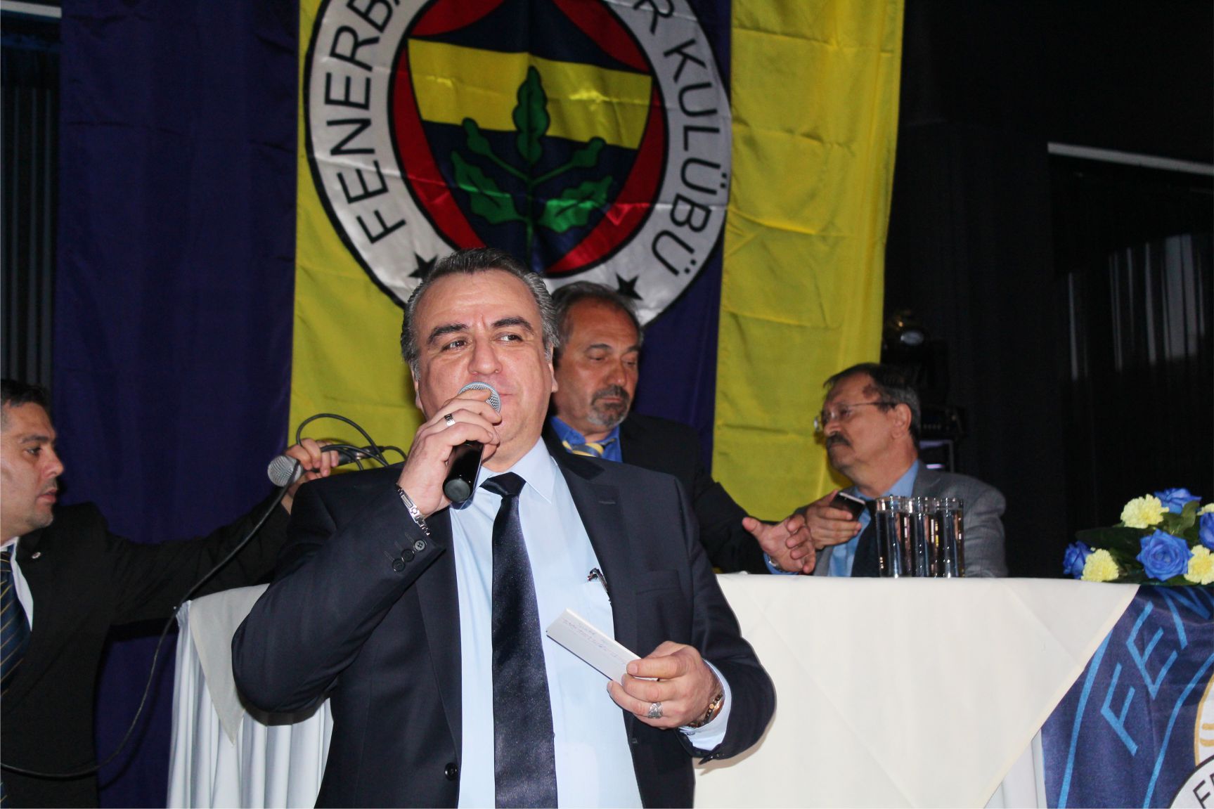 BELÇİKALI FENERBAHÇELİLERDEN TAKIMLARINA BÜYÜK DESTEK
