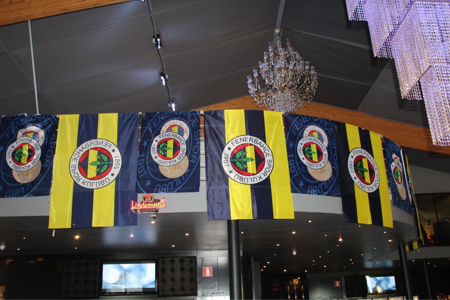 BELÇİKALI FENERBAHÇELİLERDEN TAKIMLARINA BÜYÜK DESTEK