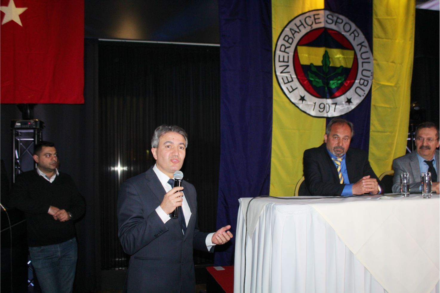 BELÇİKALI FENERBAHÇELİLERDEN TAKIMLARINA BÜYÜK DESTEK