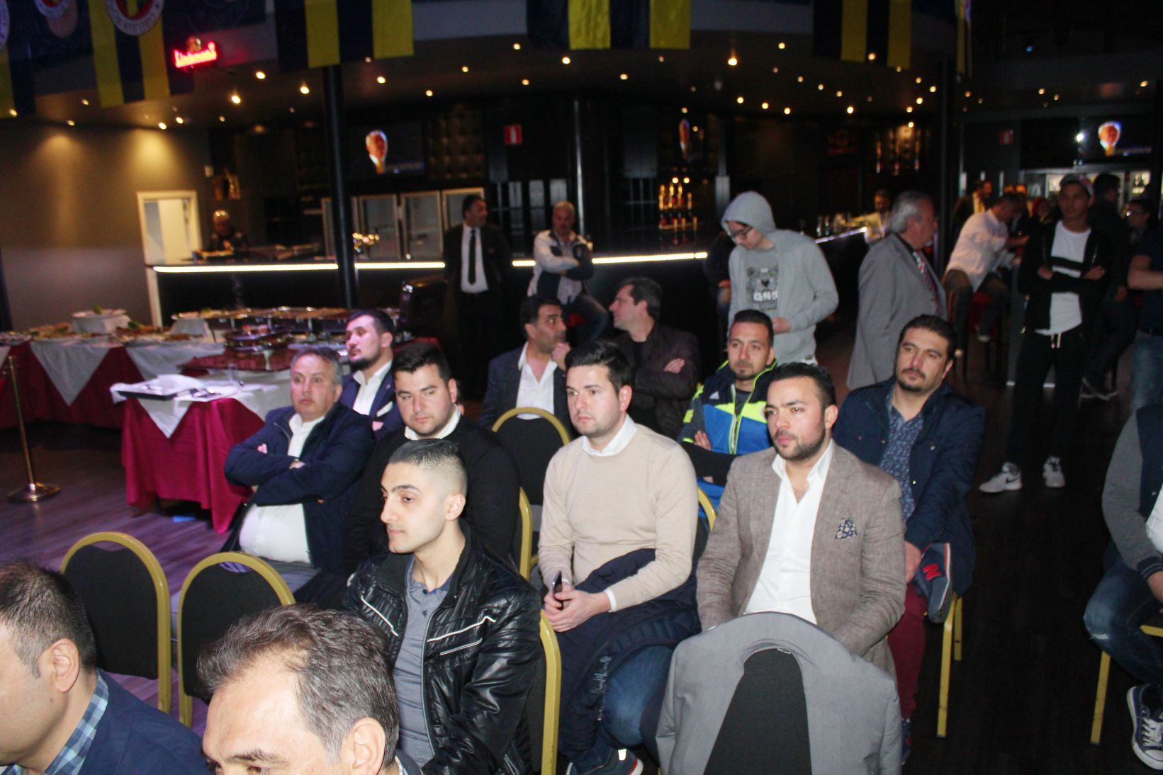 BELÇİKALI FENERBAHÇELİLERDEN TAKIMLARINA BÜYÜK DESTEK