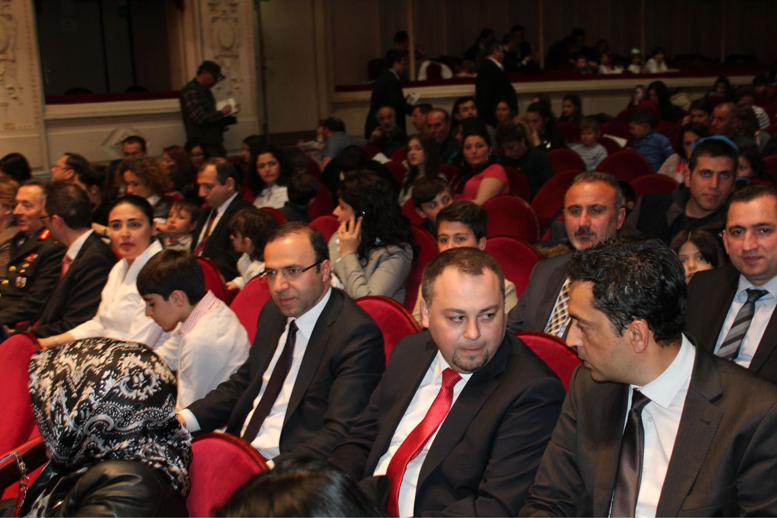 AB’nin merkezi Brüksel’de ‹23 Nisan Coşkusu› yaşandı