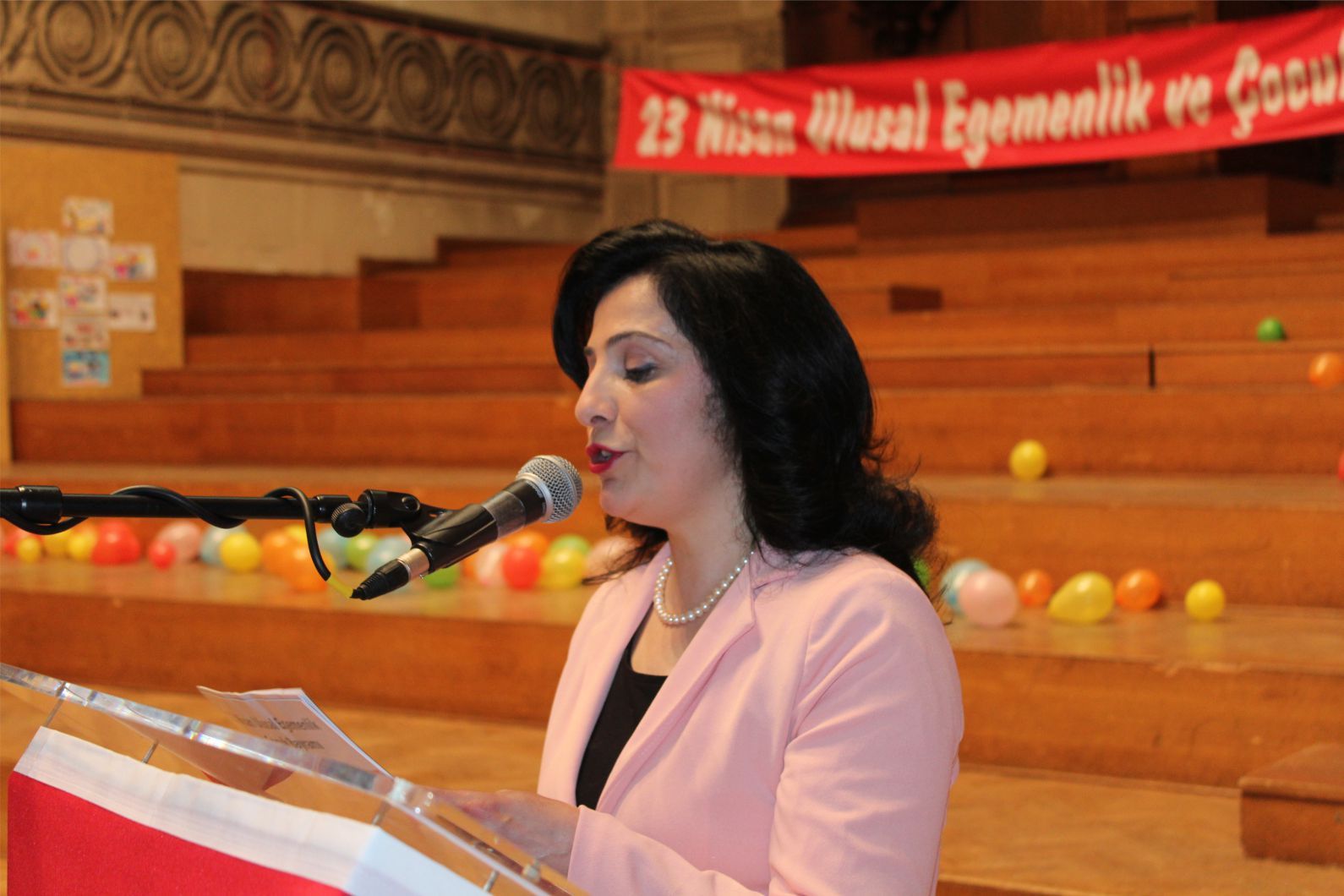 AB’nin merkezi Brüksel’de ‹23 Nisan Coşkusu› yaşandı