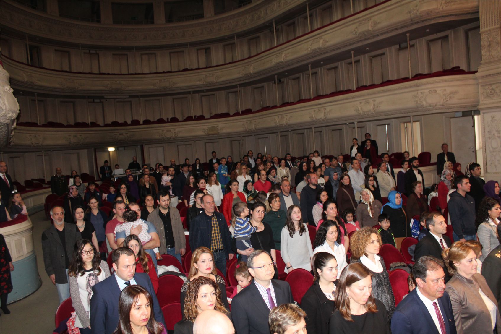 AB’nin merkezi Brüksel’de ‹23 Nisan Coşkusu› yaşandı