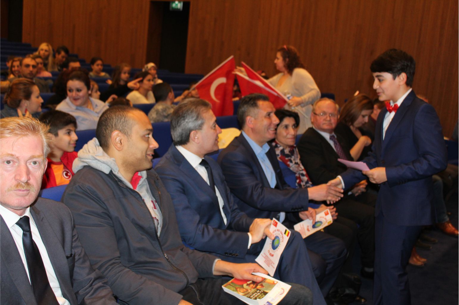 23 NİSANI BİRLİKTE KUTLADILAR