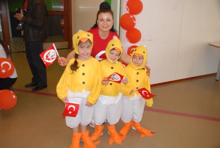 23 nisan Hollanda da coşkuyla kutlandı