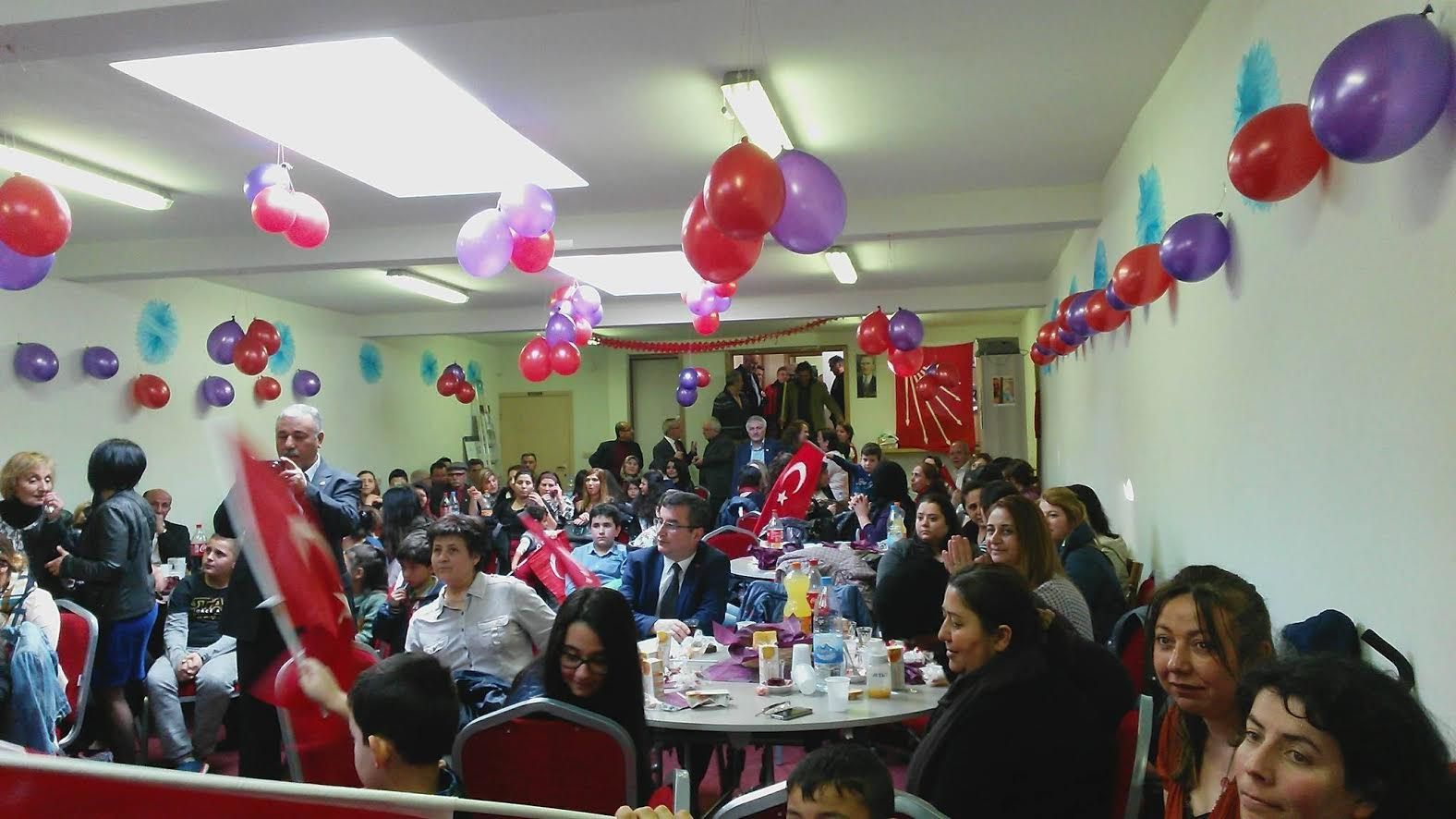 23 NİSAN CHP BELÇİKA BİRLİĞİâ€™NDE COŞKUYLA KUTLANDI