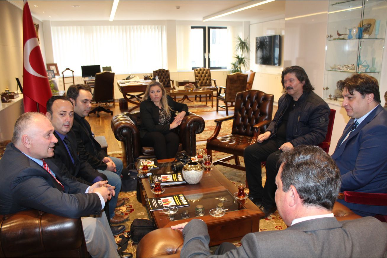 BELÇİKA TÜRKÇE MEDYA BİRLİĞİ BÜYÜKELÇİ HAKAN OLCAY'A NEZAKET ZİYARETİNDE BULUNDU
