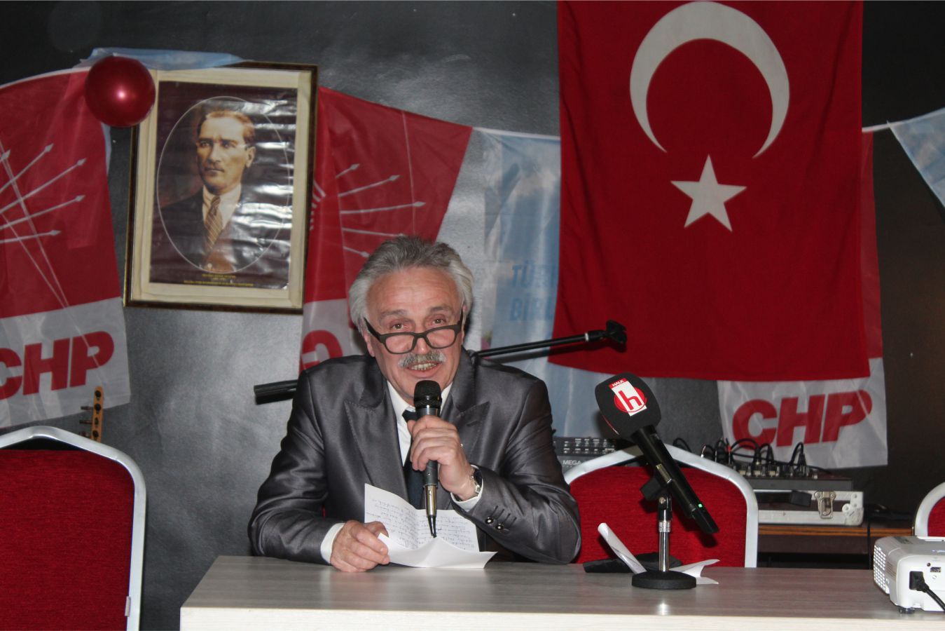 HALKTV GENEL YAYIN YÖNETMENİ HAKAN AYGÜN AVRUPAâ€™NIN KALBİ BRÜKSELâ€™DEN GÜNDEMLERİ DEĞERLENDİRDİ