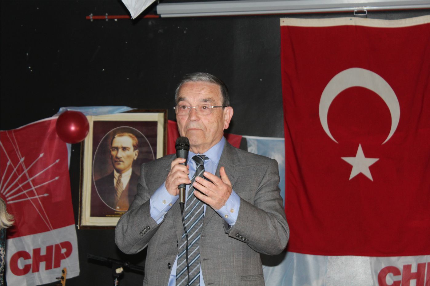 HALKTV GENEL YAYIN YÖNETMENİ HAKAN AYGÜN AVRUPAâ€™NIN KALBİ BRÜKSELâ€™DEN GÜNDEMLERİ DEĞERLENDİRDİ