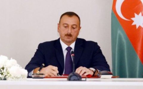Prezident İlham Æliyev Dünya AzÉ™rbaycanlılarının ÆlaqÉ™lÉ™ndirmÉ™ Şurasının tÉ™rkibinin siyahısını tÉ™sdiq edib.