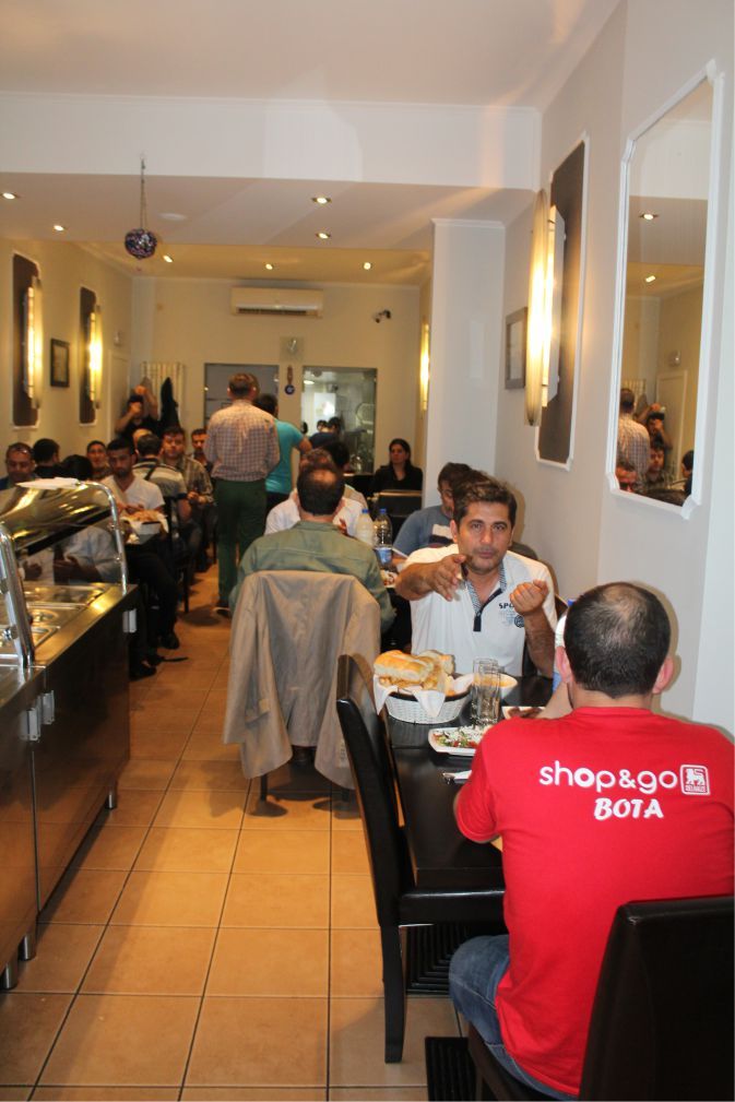DİVAN RESTAURANT MÜŞTERİLERİNE İFTAR VERDİ