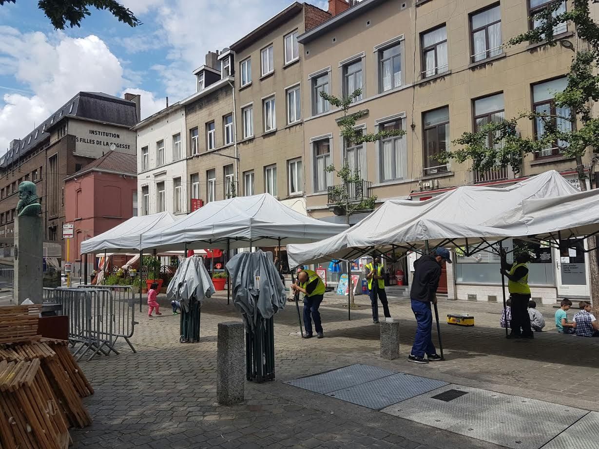 Place Houwaert'da İftar Çadırı Kuruldu