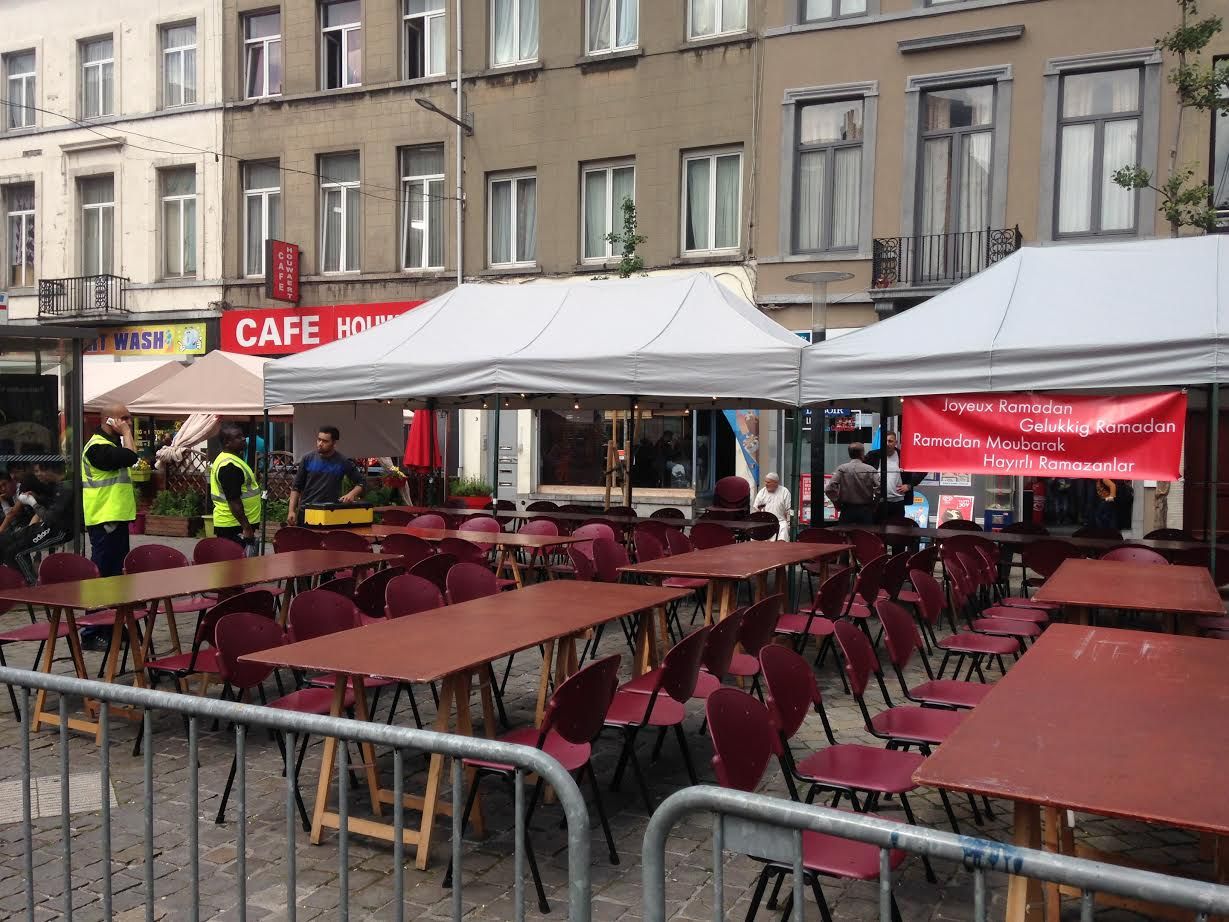 Place Houwaert'da İftar Çadırı Kuruldu